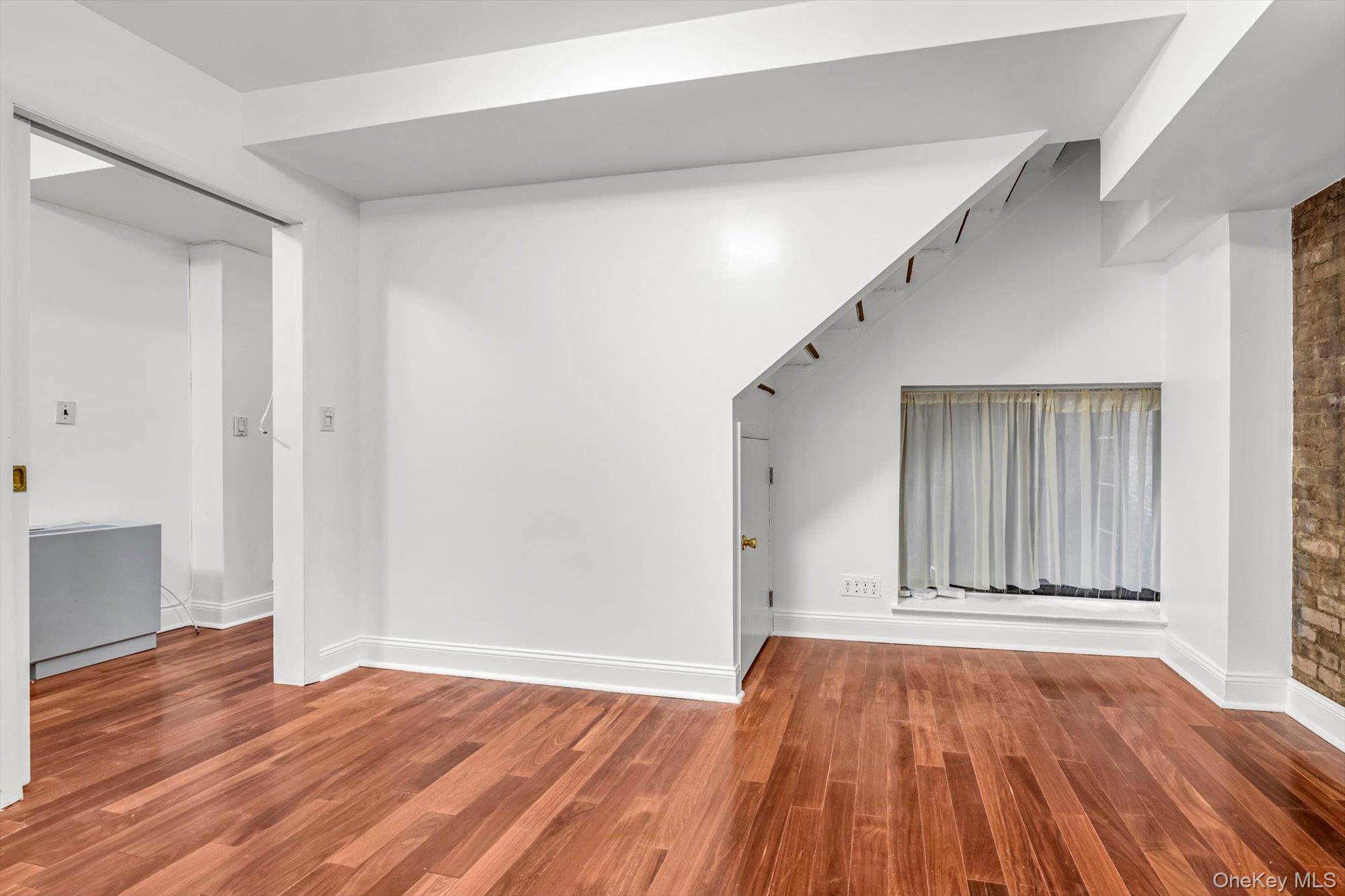 77 Bleecker Street # 105, New York (Manhattan), NY 10012