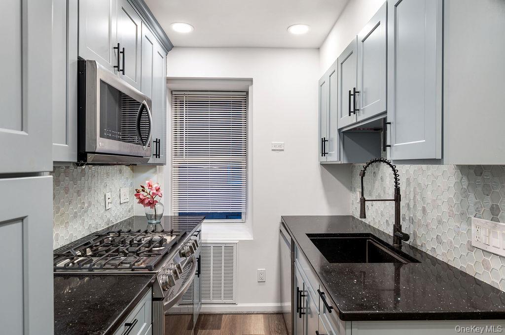 70 Locust Avenue # B101, New Rochelle, NY 10801