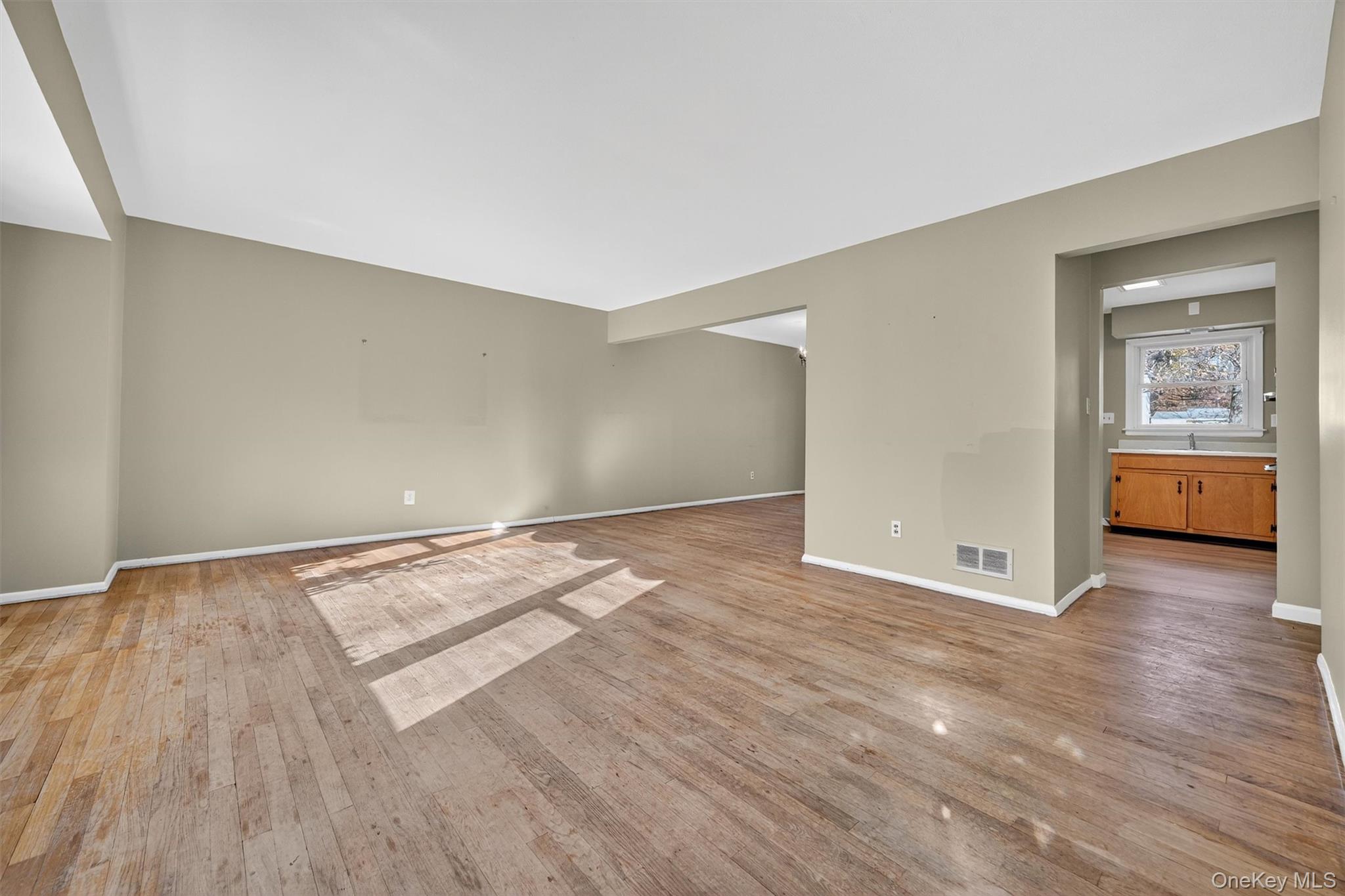 34 Poplar Street, Nanuet, NY 10954