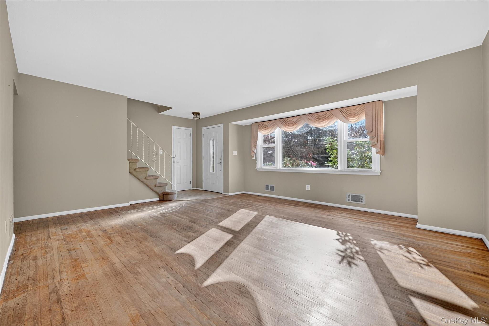 34 Poplar Street, Nanuet, NY 10954