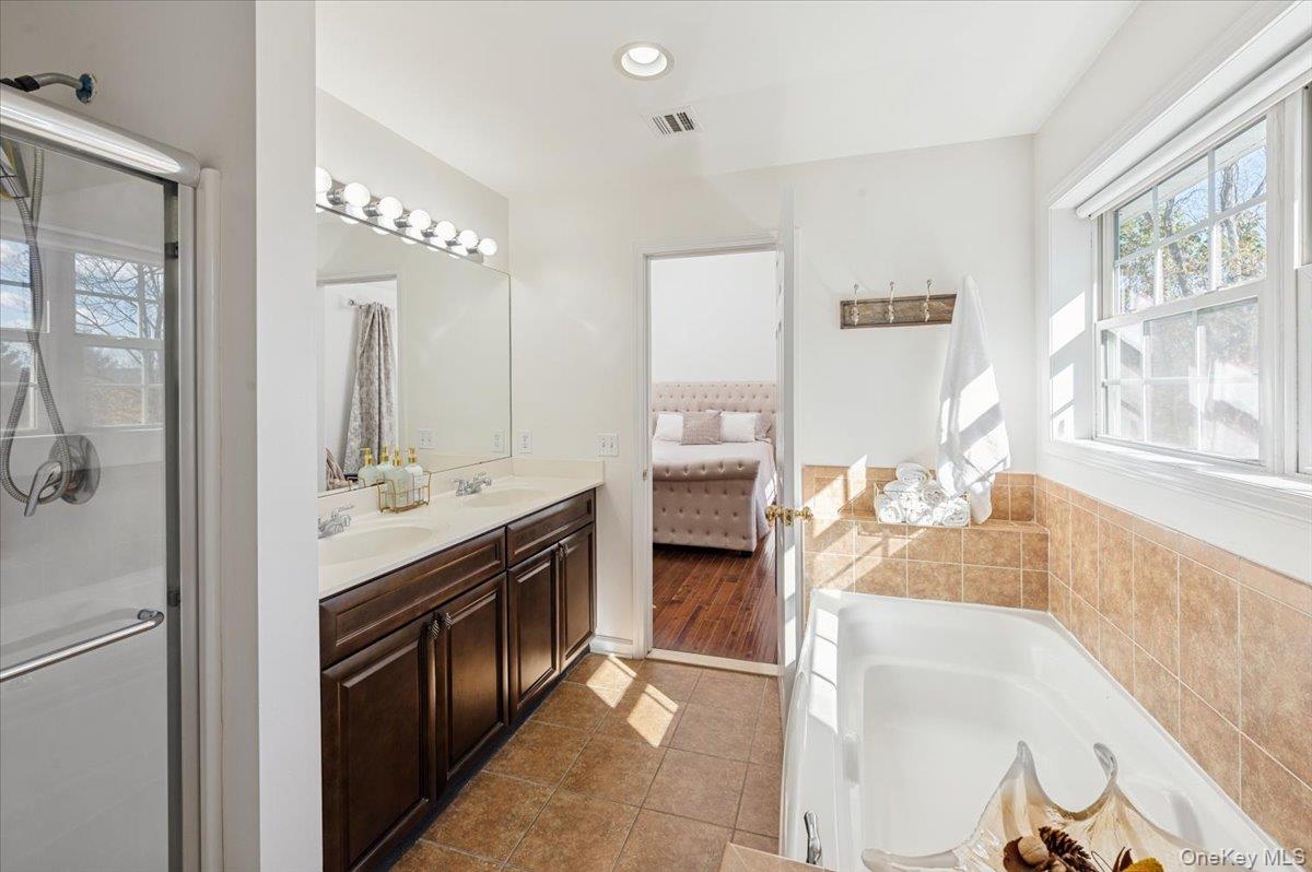 26 Hidden Creek Boulevard, Monroe, NY 10950