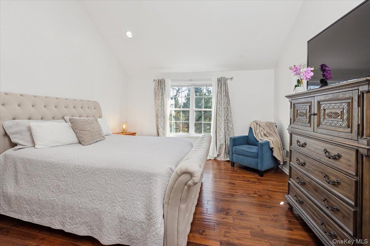 26 Hidden Creek Boulevard, Monroe, NY 10950