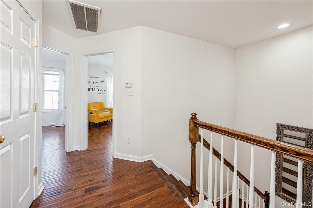 26 Hidden Creek Boulevard, Monroe, NY 10950