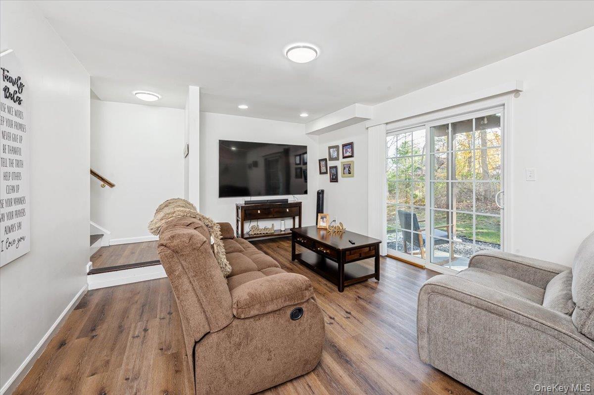 26 Hidden Creek Boulevard, Monroe, NY 10950