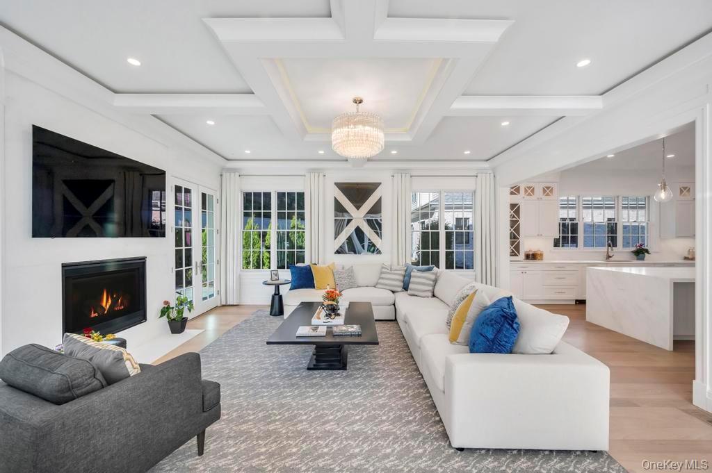 207 Mill Spring Road, Manhasset, NY 11030