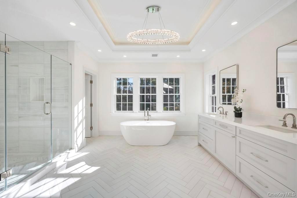 207 Mill Spring Road, Manhasset, NY 11030