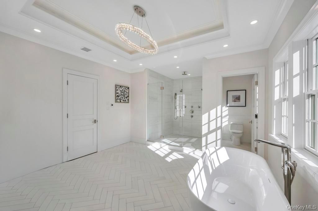 207 Mill Spring Road, Manhasset, NY 11030