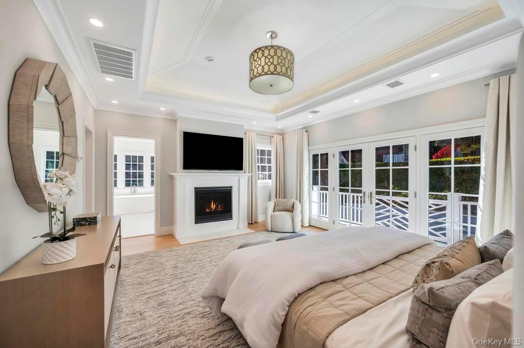 207 Mill Spring Road, Manhasset, NY 11030