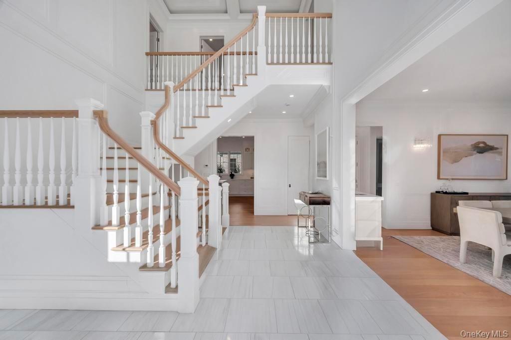 207 Mill Spring Road, Manhasset, NY 11030