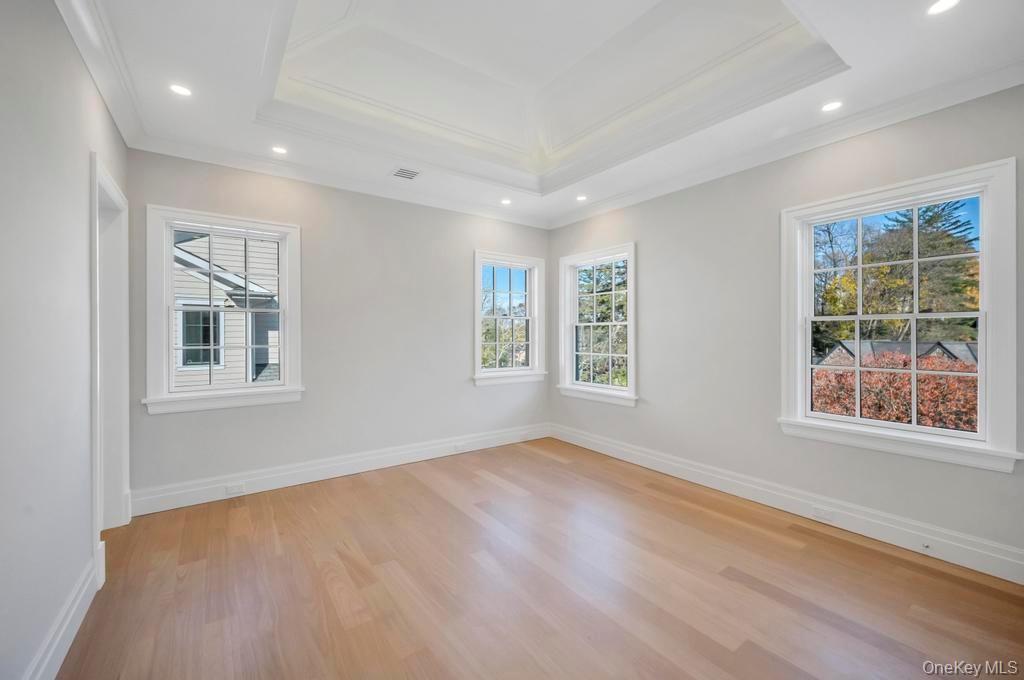 207 Mill Spring Road, Manhasset, NY 11030