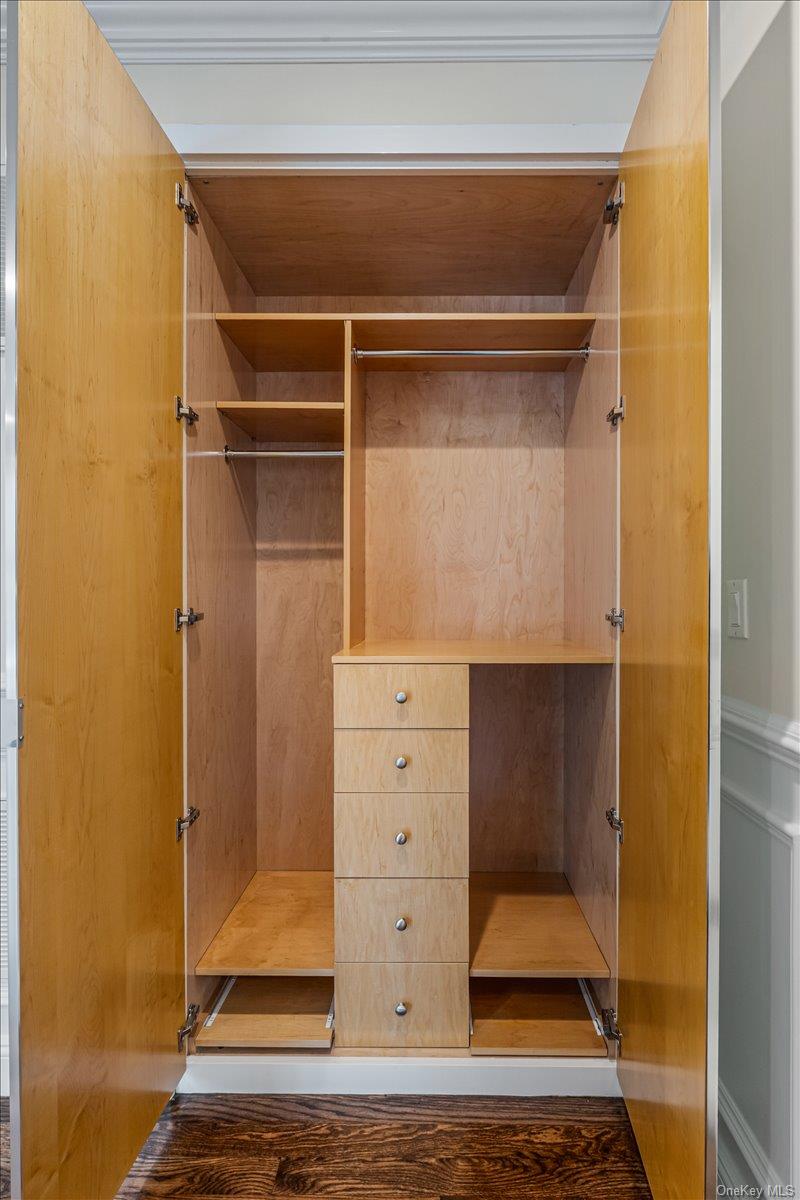 55 Fieldstone Drive, Syosset, NY 11791