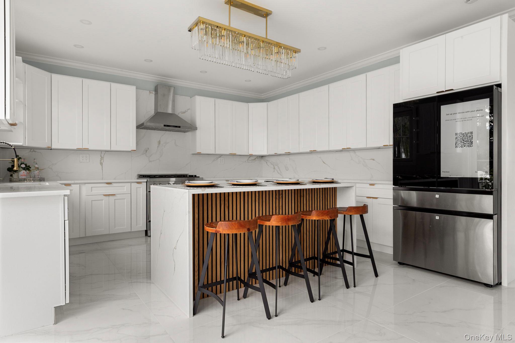 1035 Glen Drive, Franklin Square, NY 11010