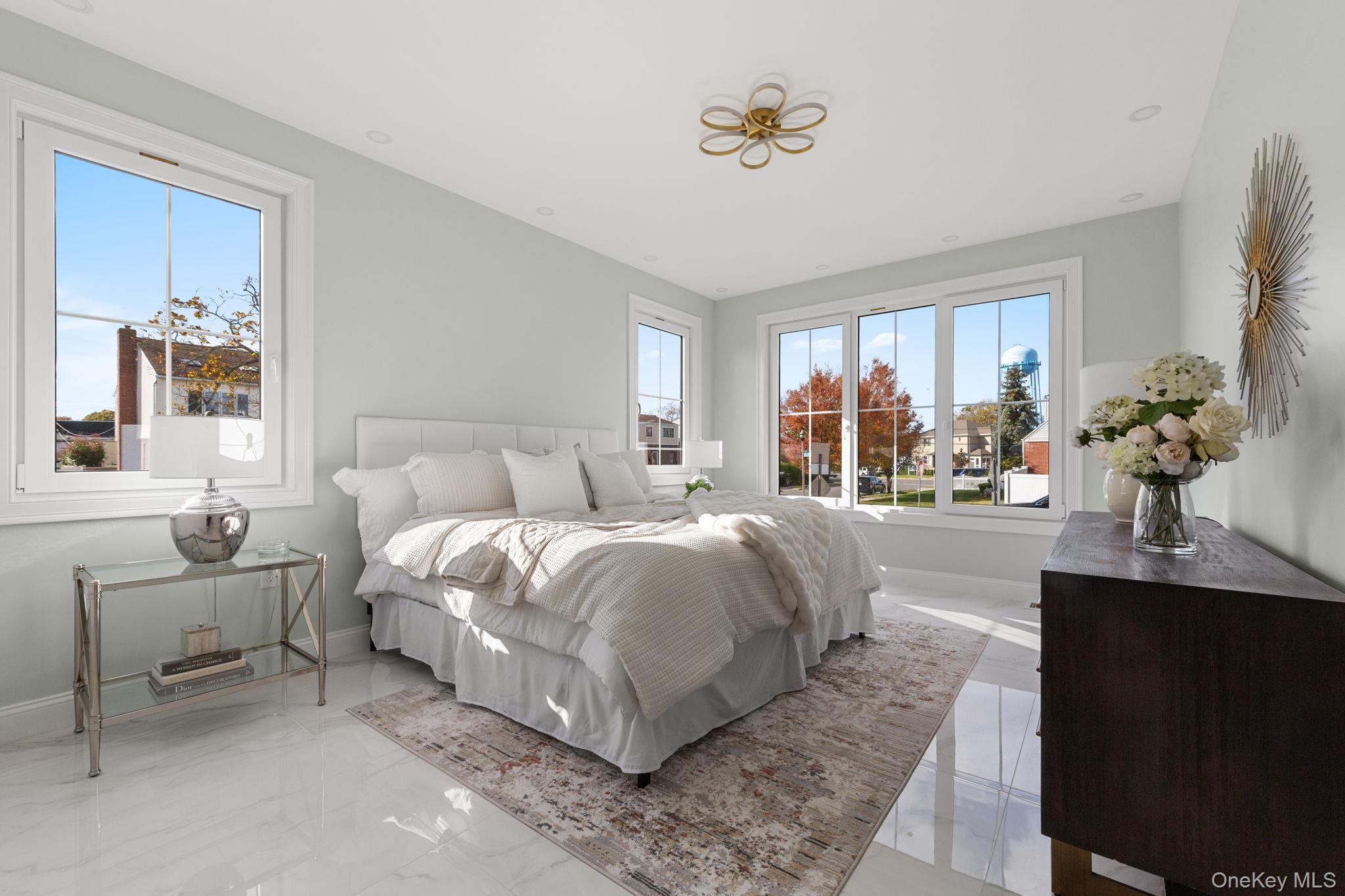 1035 Glen Drive, Franklin Square, NY 11010