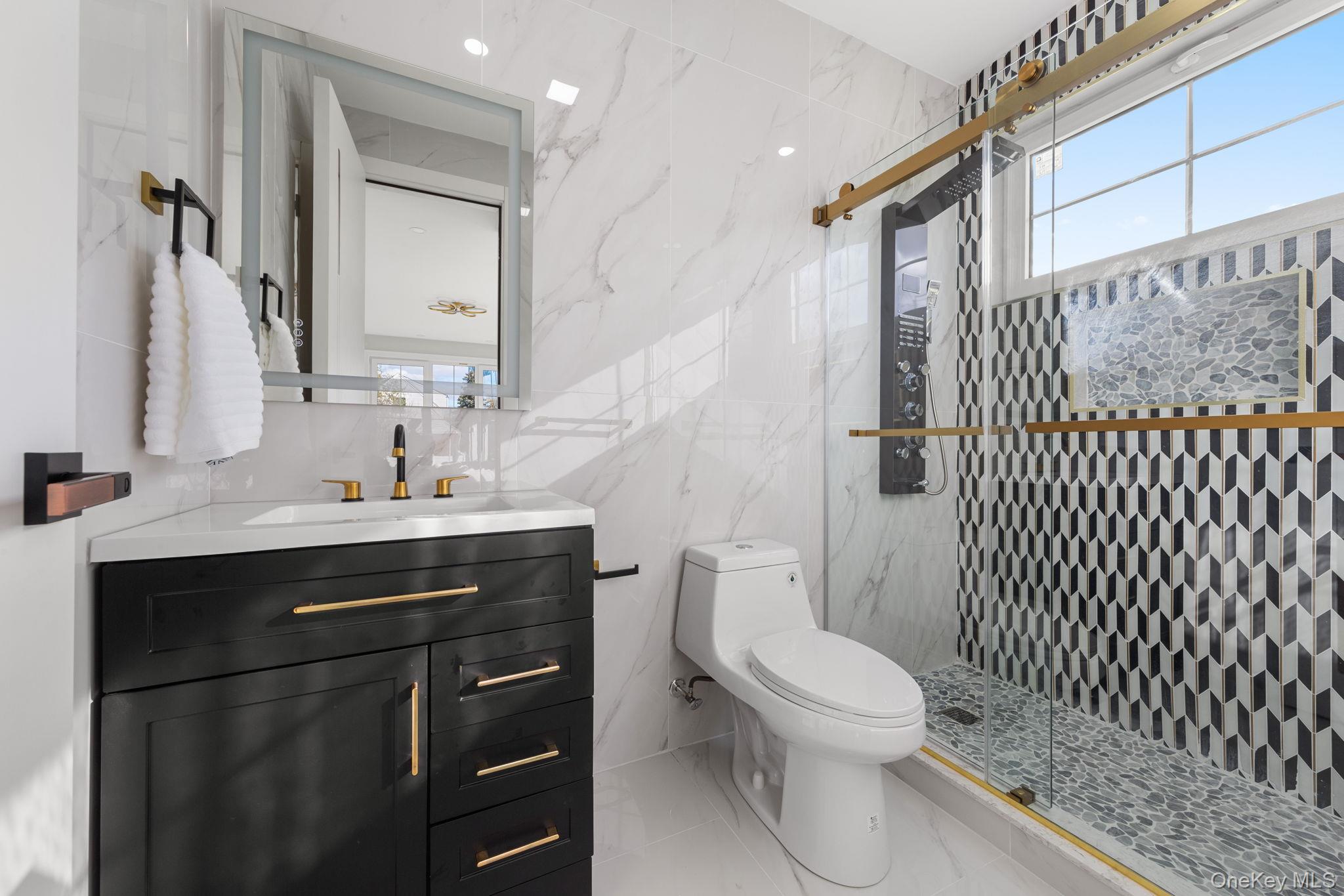 1035 Glen Drive, Franklin Square, NY 11010