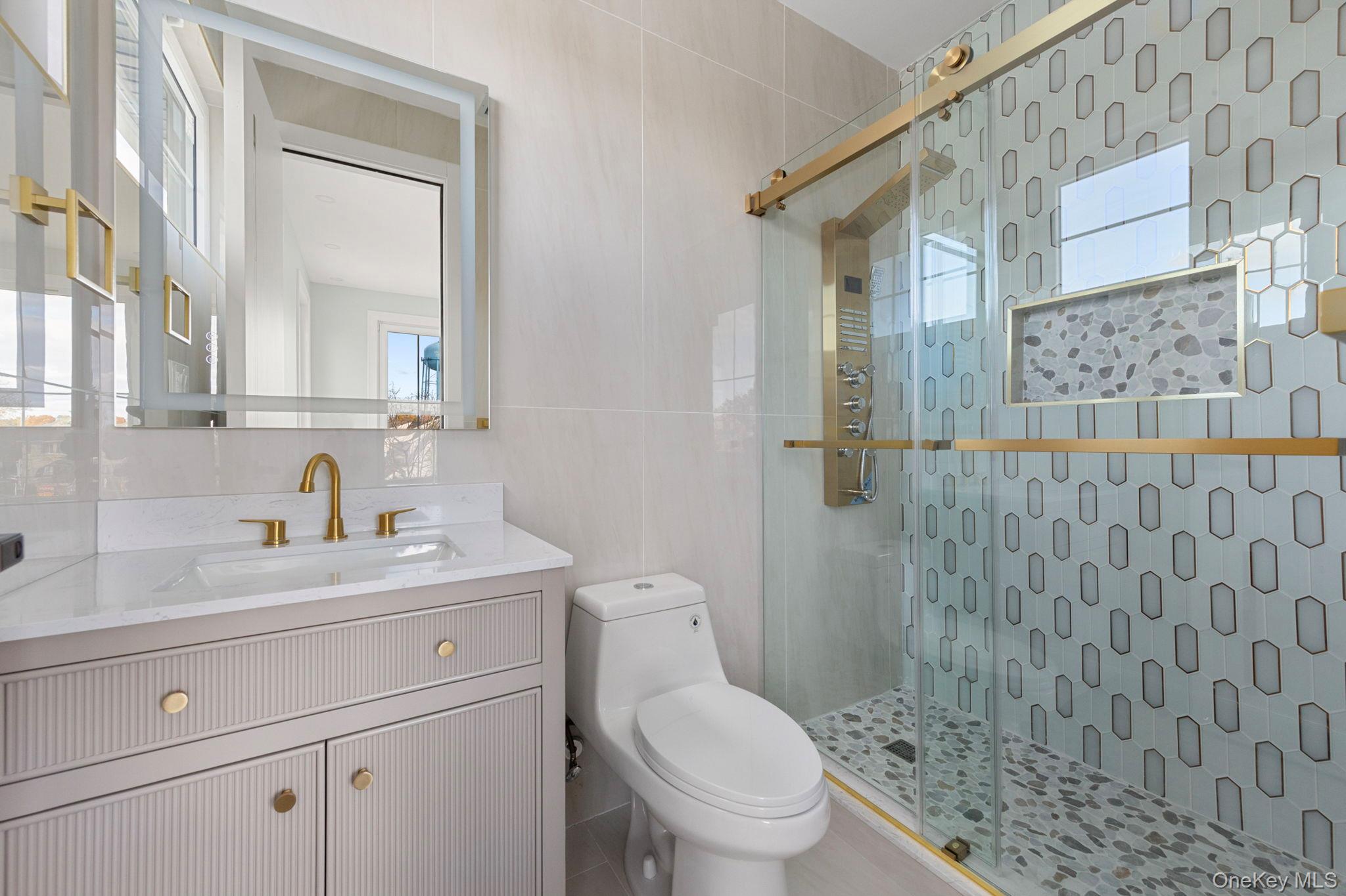 1035 Glen Drive, Franklin Square, NY 11010