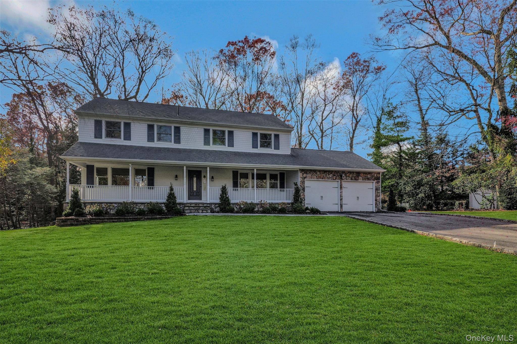 43 Edcris Lane, Huntington, NY 11743