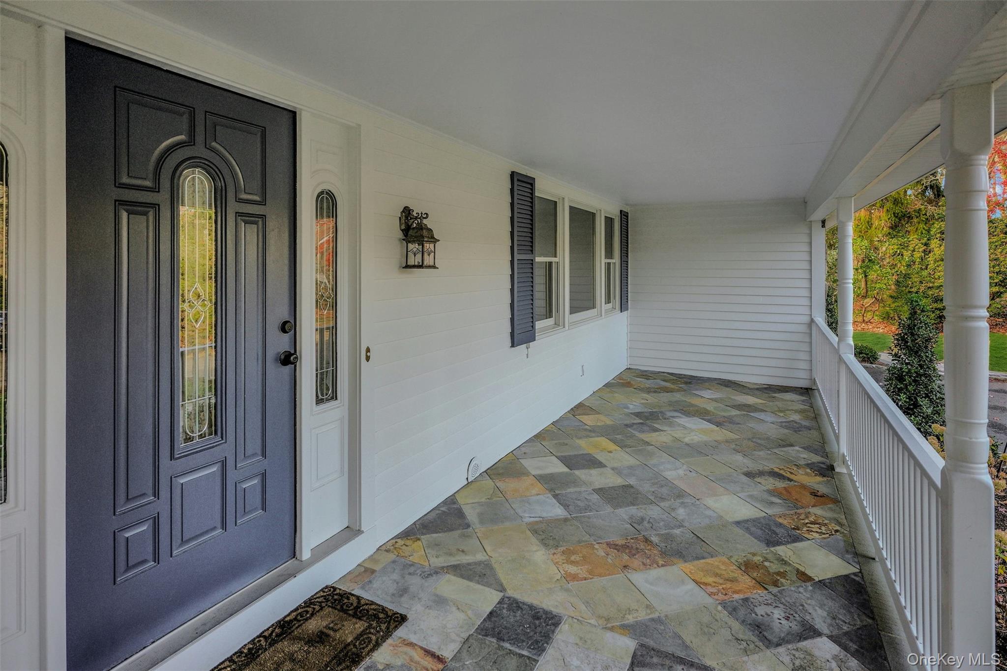 43 Edcris Lane, Huntington, NY 11743