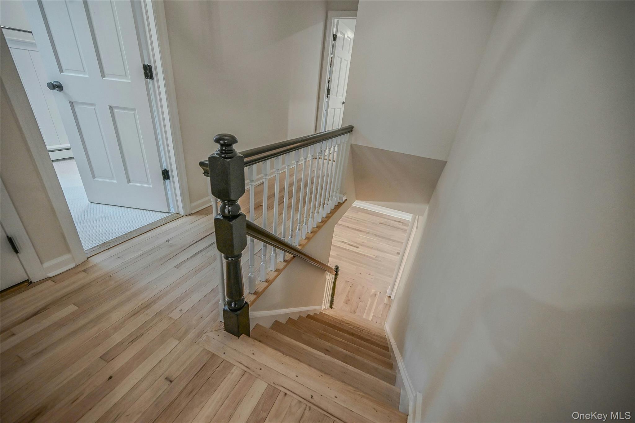 43 Edcris Lane, Huntington, NY 11743