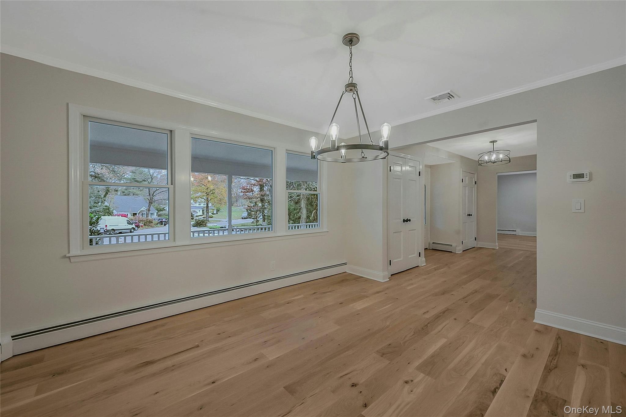 43 Edcris Lane, Huntington, NY 11743