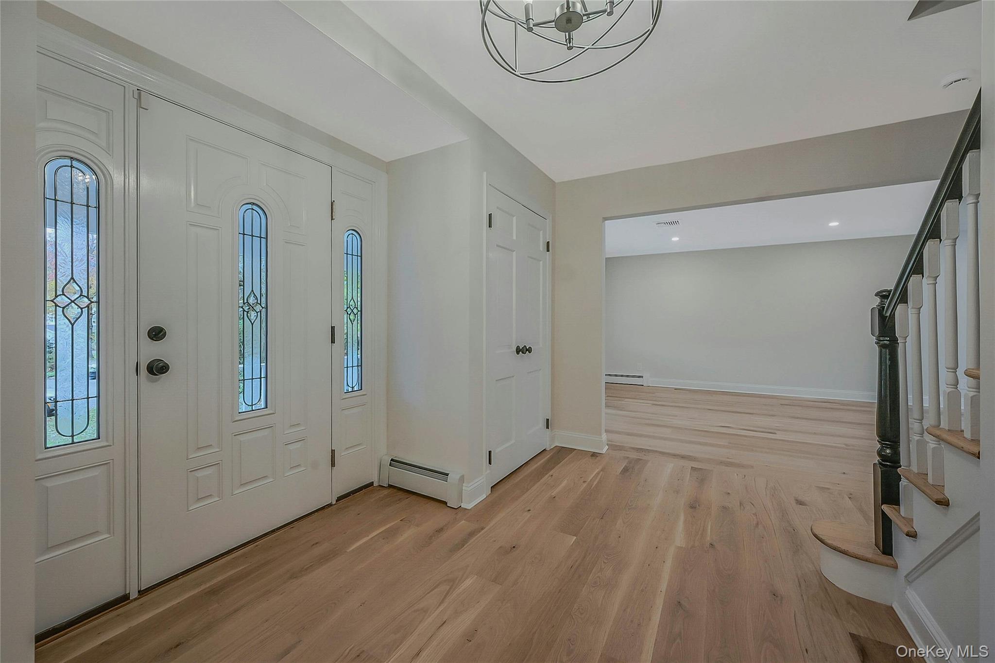 43 Edcris Lane, Huntington, NY 11743