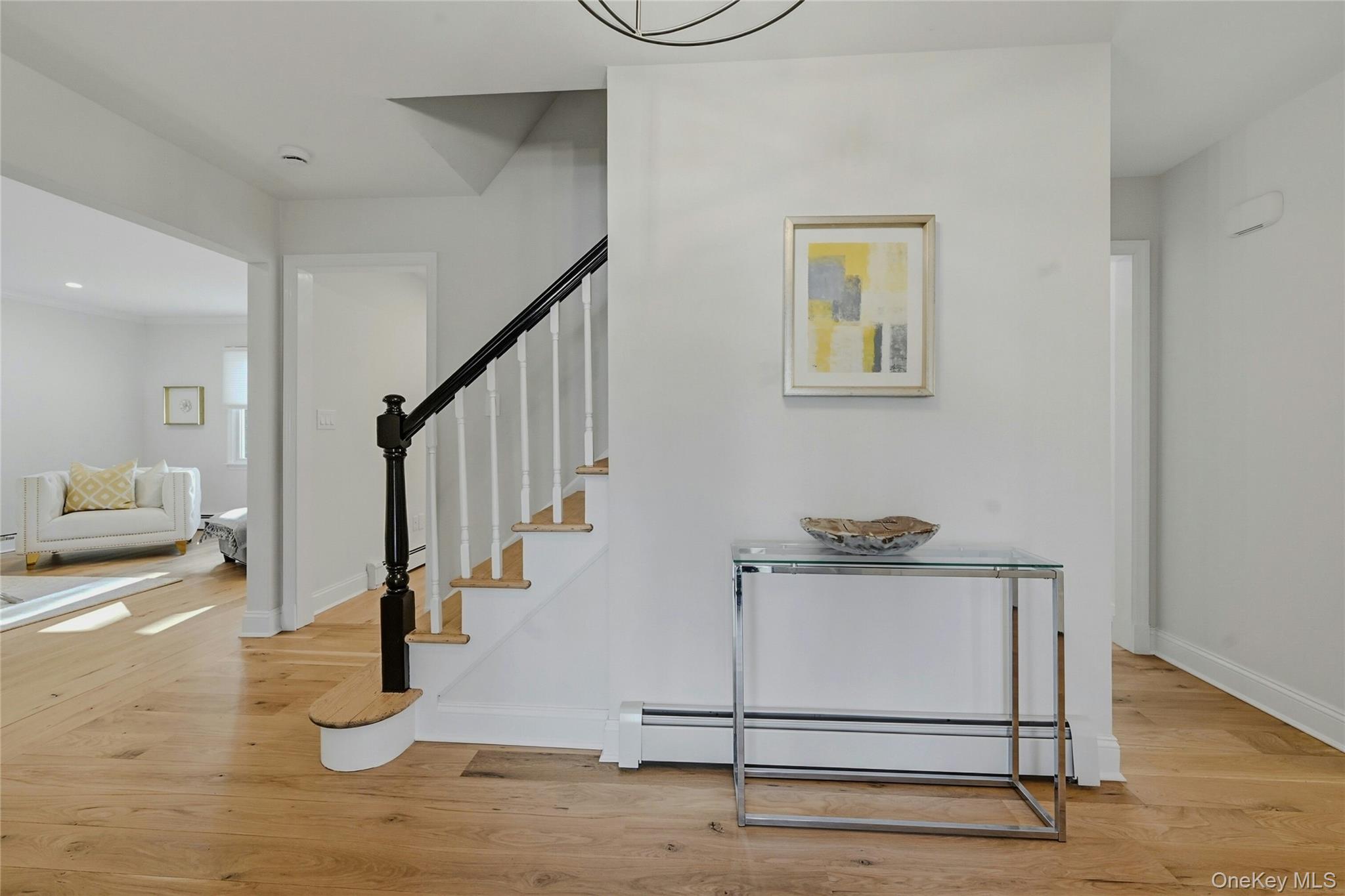 43 Edcris Lane, Huntington, NY 11743