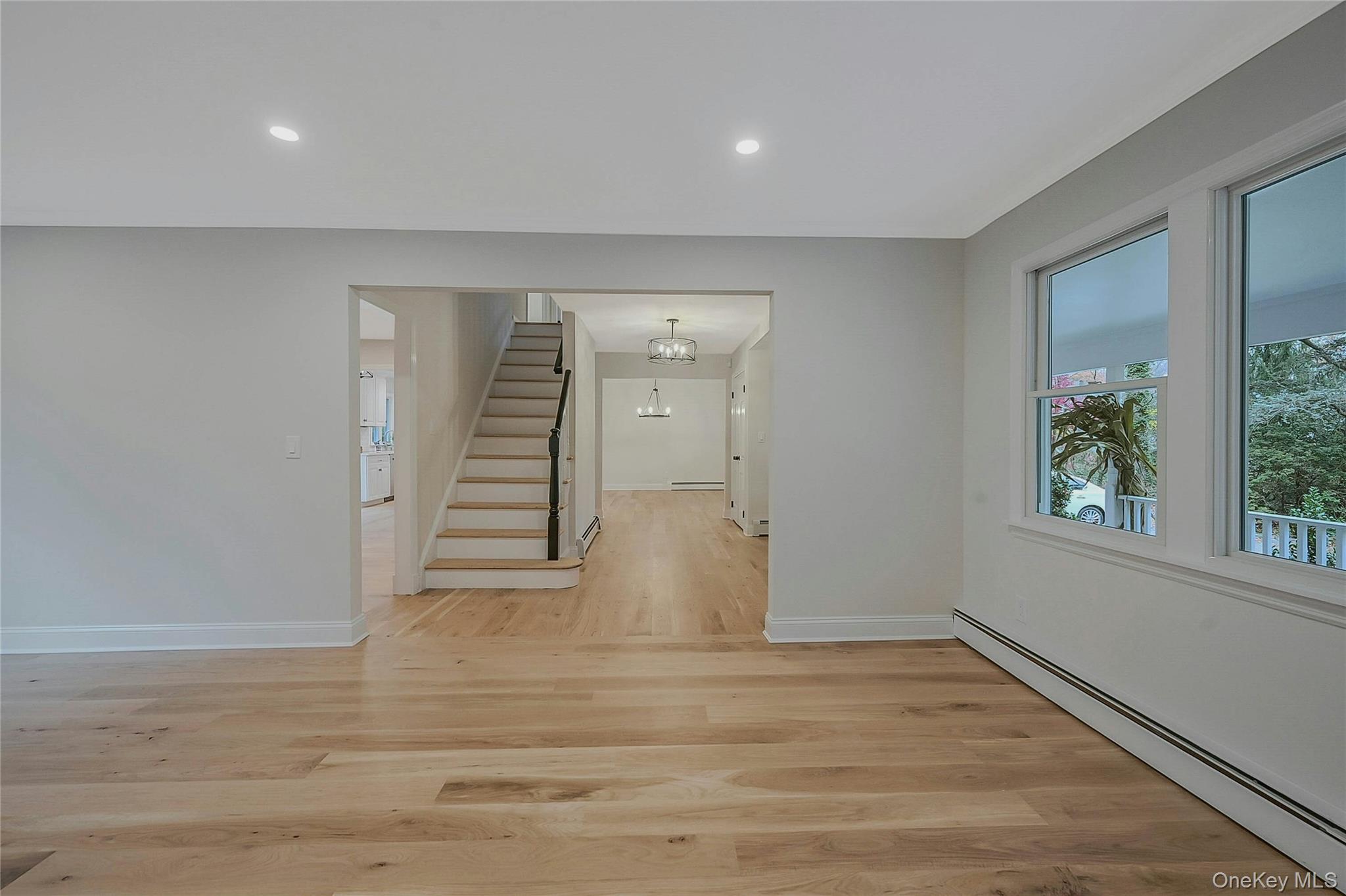 43 Edcris Lane, Huntington, NY 11743