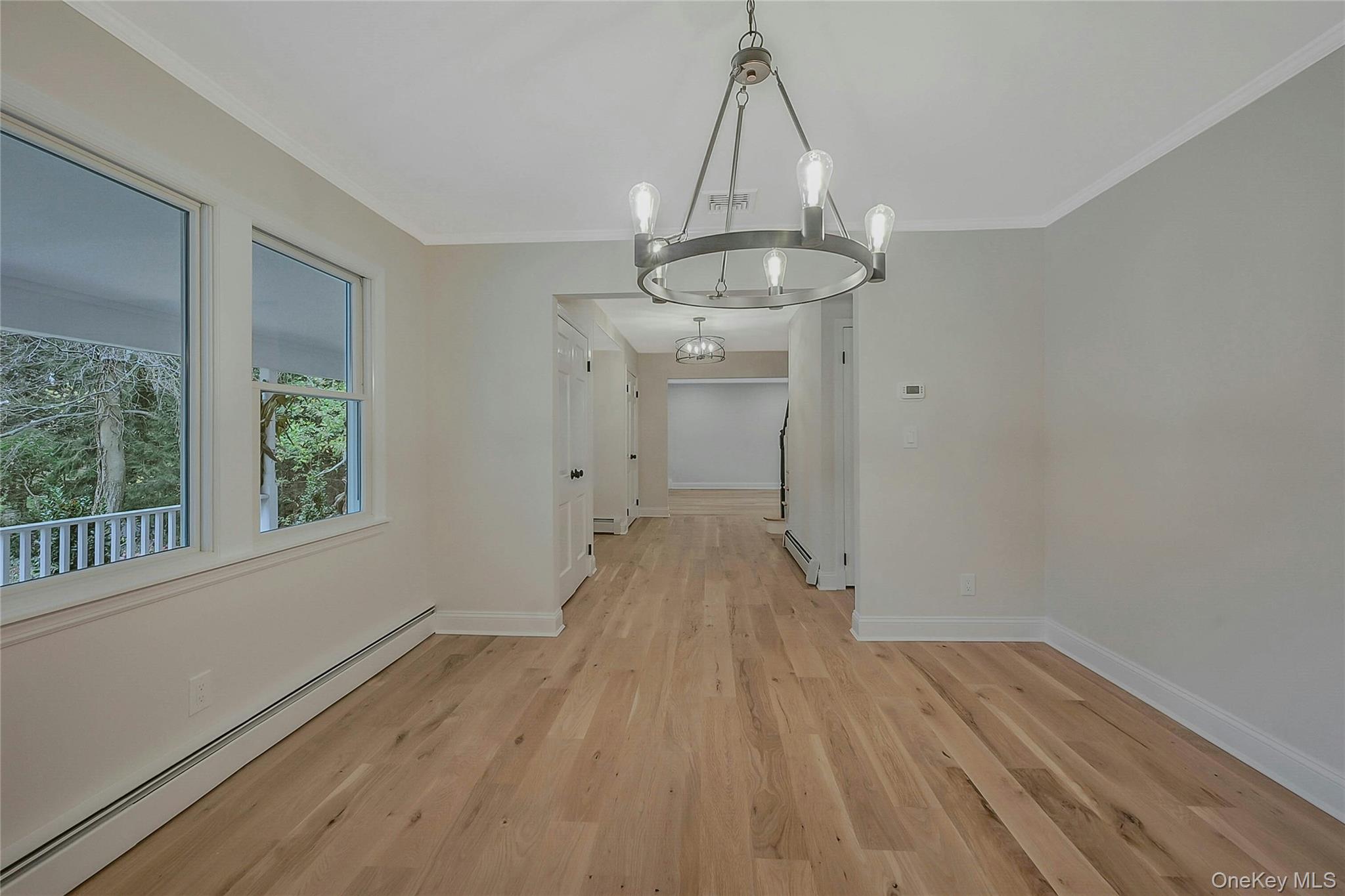 43 Edcris Lane, Huntington, NY 11743