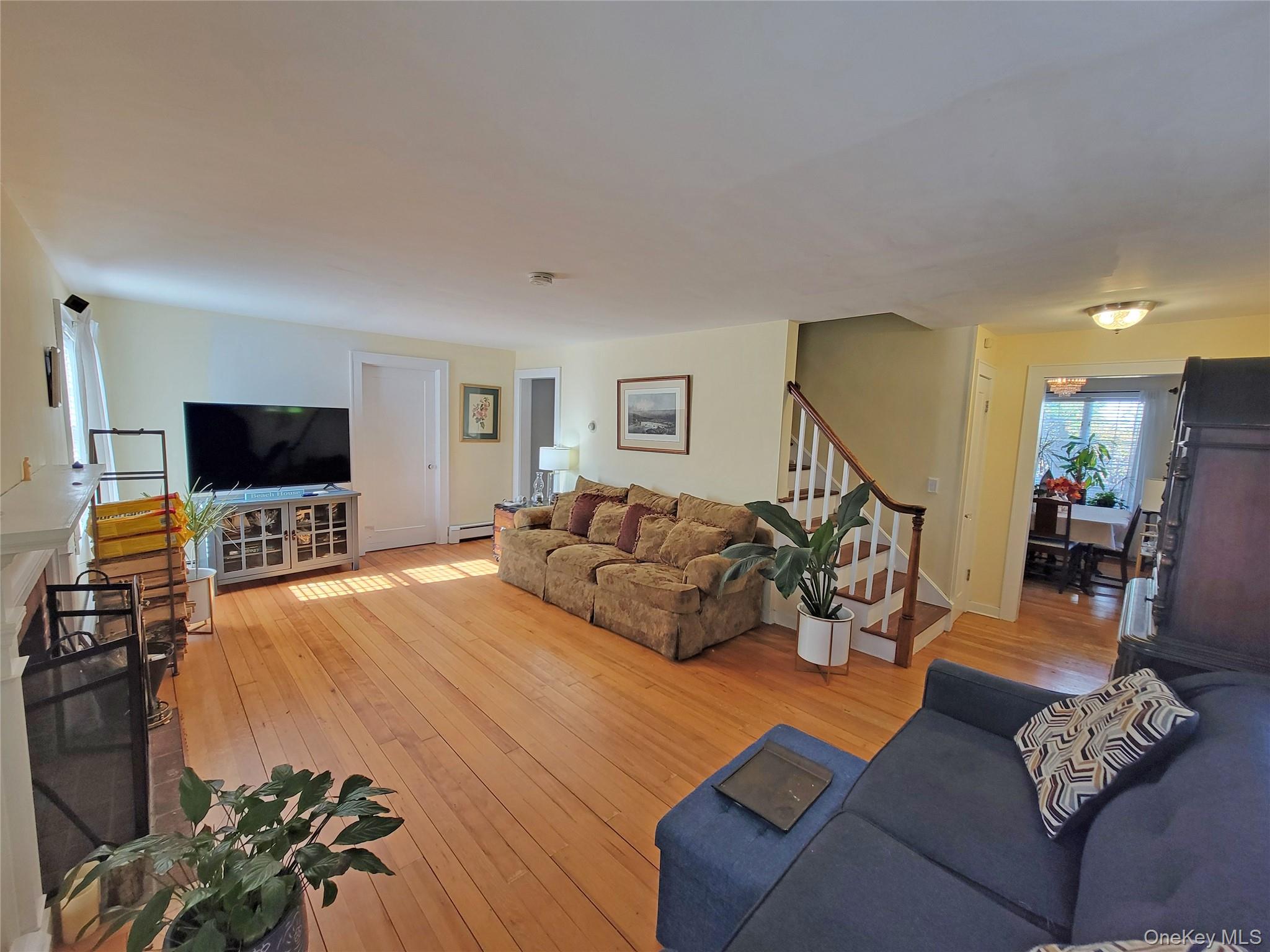 76 Bayport Ave Avenue, Bayport, NY 11705