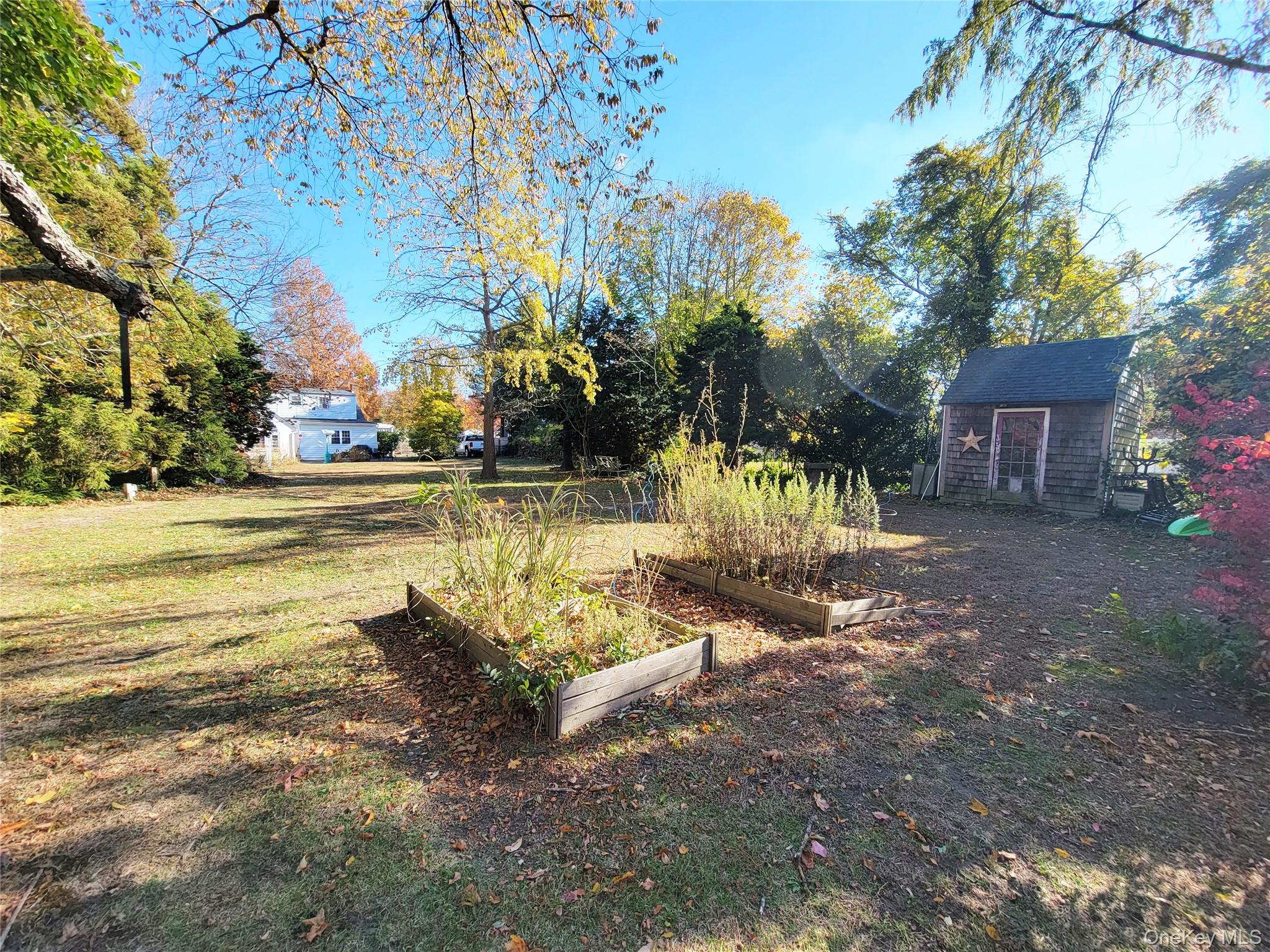 76 Bayport Ave Avenue, Bayport, NY 11705