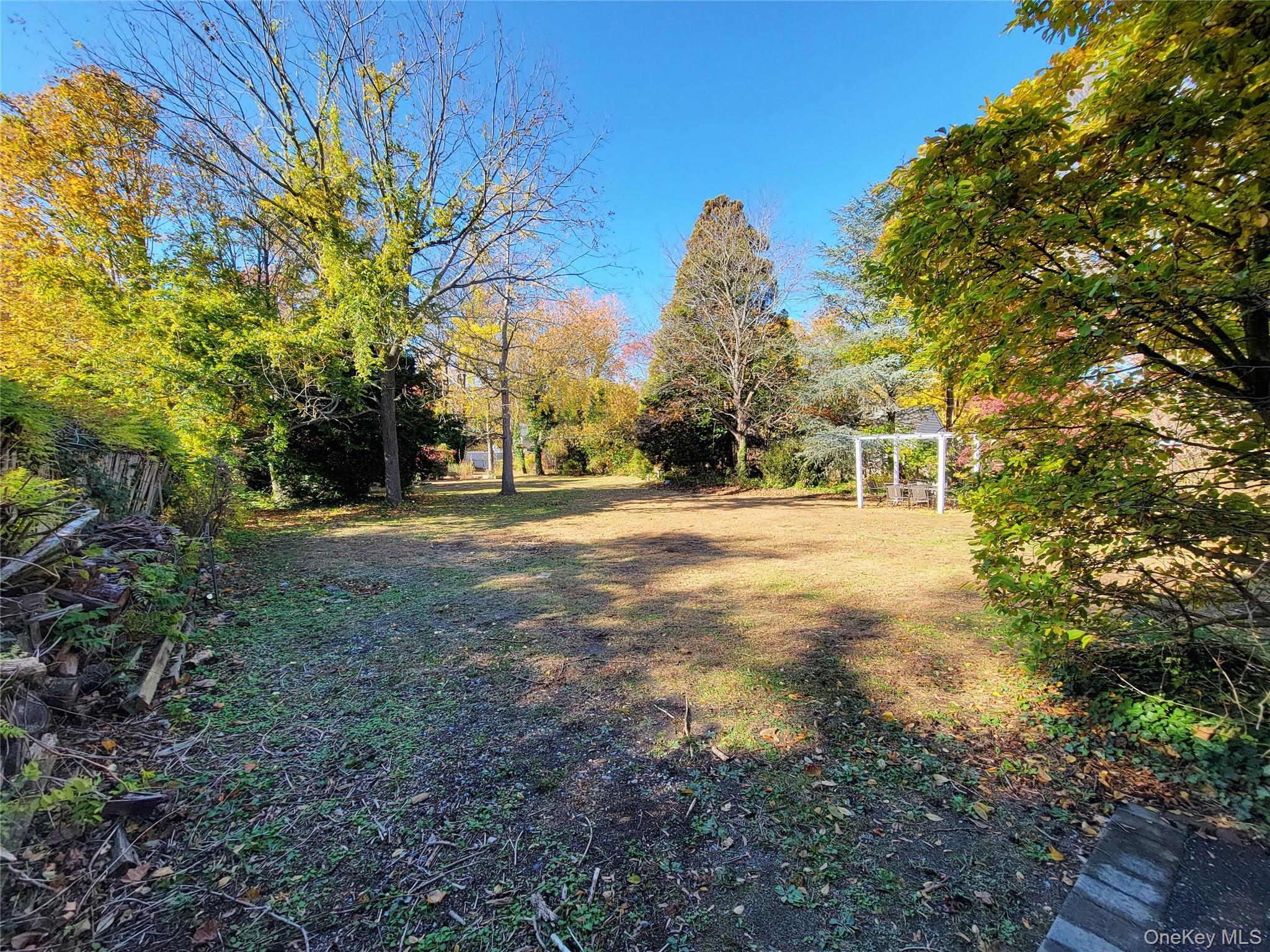 76 Bayport Ave Avenue, Bayport, NY 11705