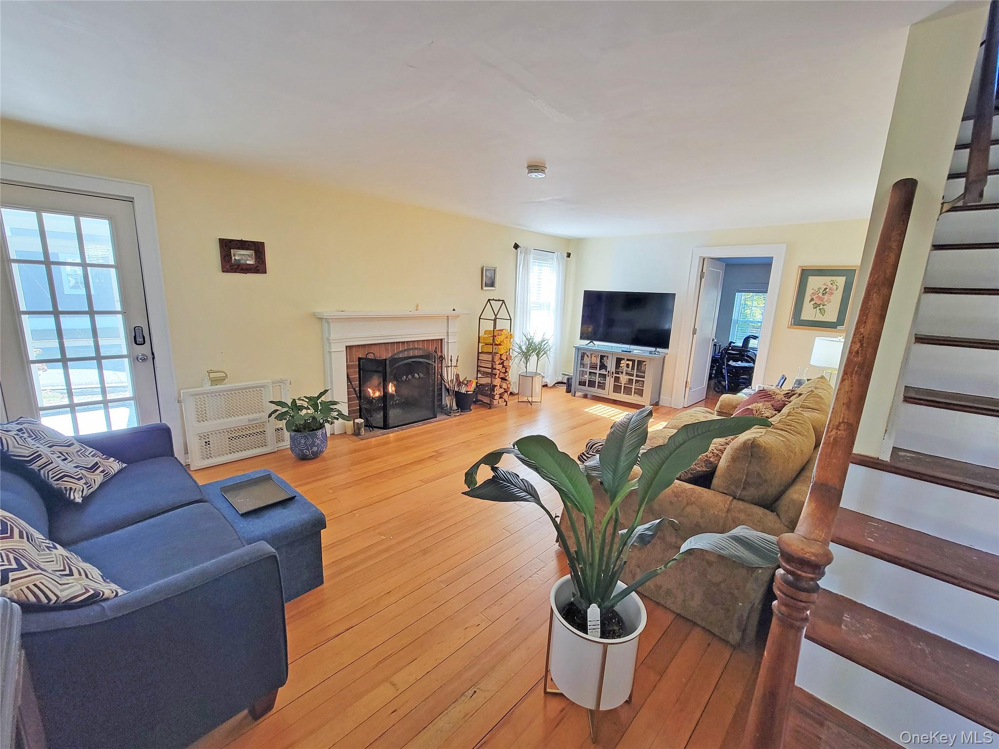 76 Bayport Ave Avenue, Bayport, NY 11705