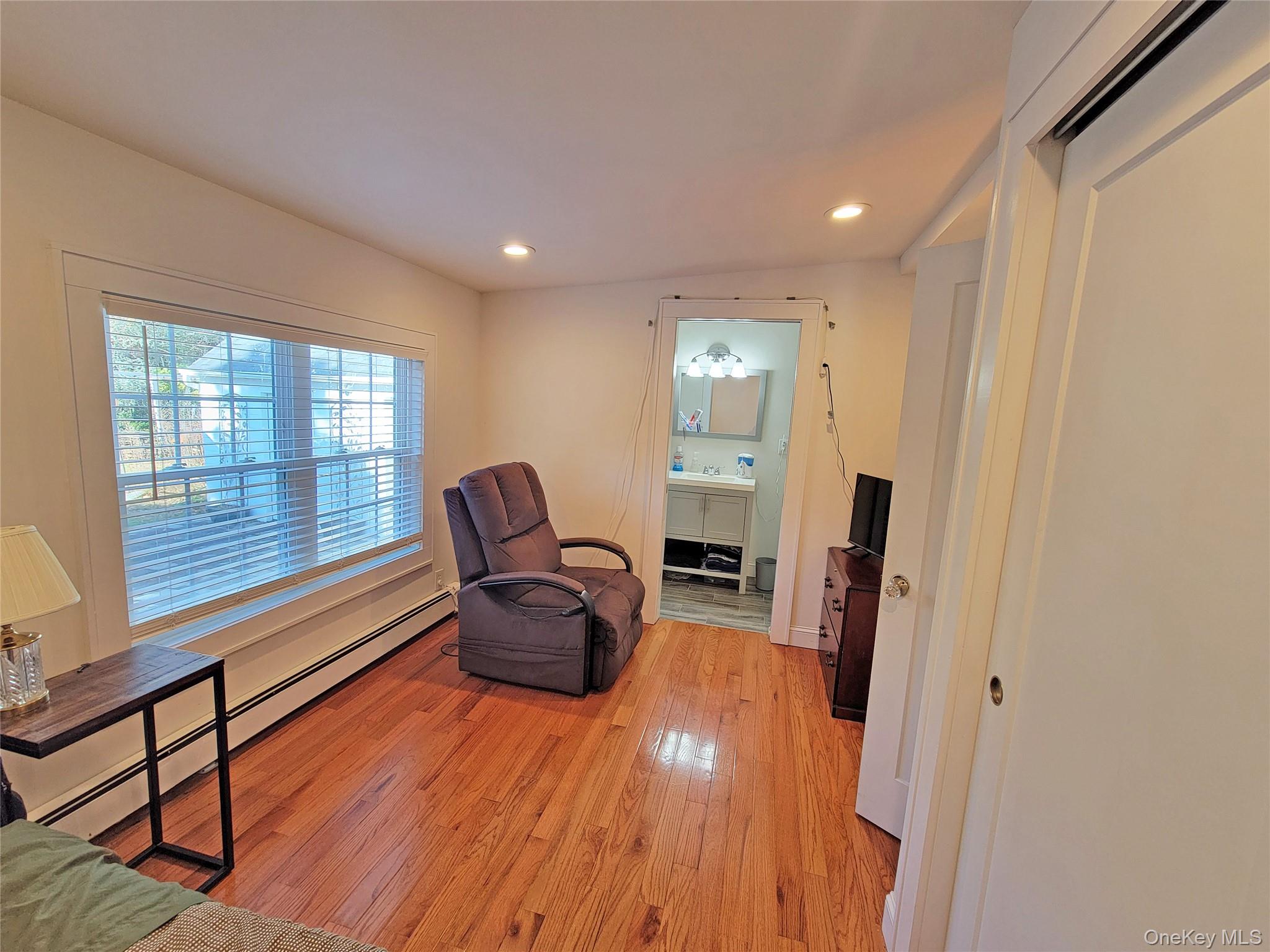 76 Bayport Ave Avenue, Bayport, NY 11705