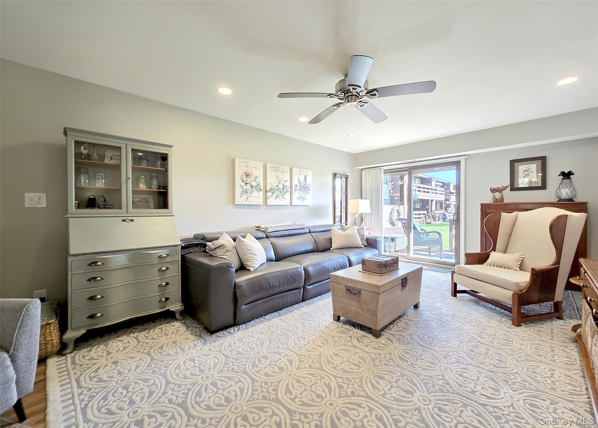 324 Mariners Way, Copiague, NY 11726