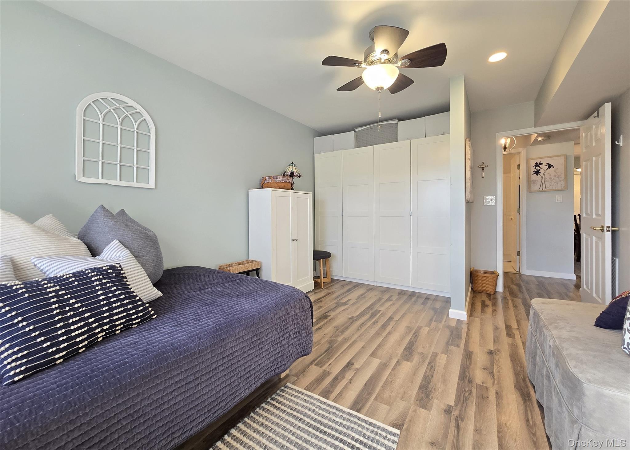 324 Mariners Way, Copiague, NY 11726