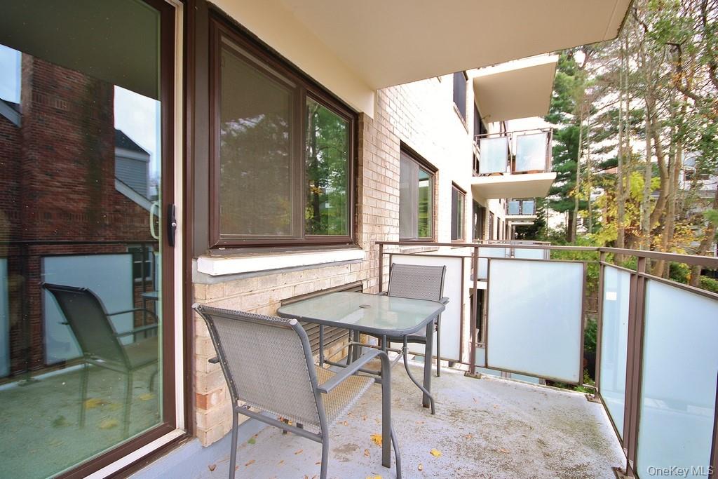 30 Greenridge Avenue # 3G, White Plains, NY 10605
