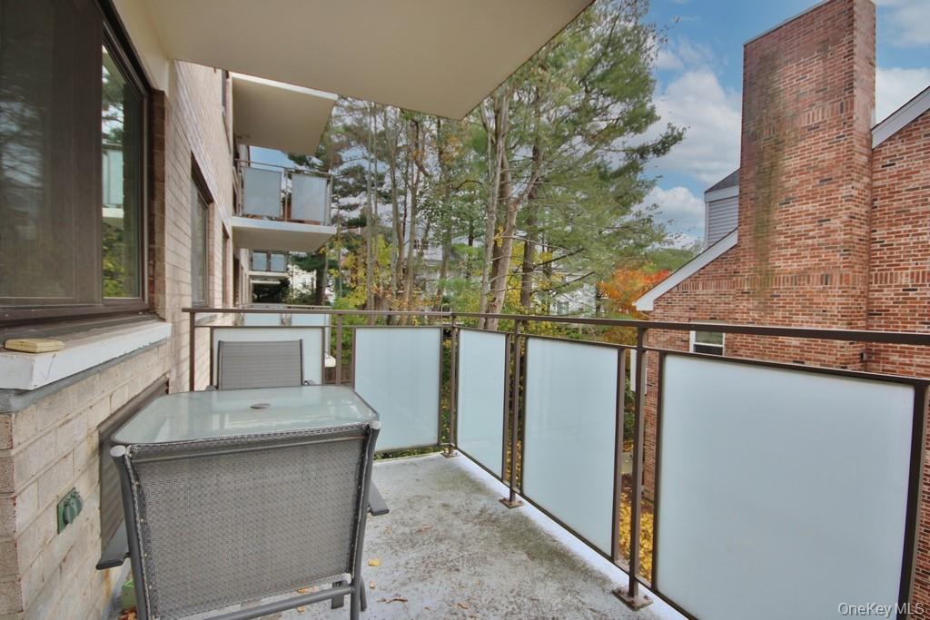 30 Greenridge Avenue # 3G, White Plains, NY 10605