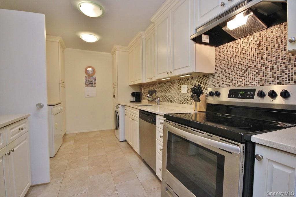 30 Greenridge Avenue # 3G, White Plains, NY 10605