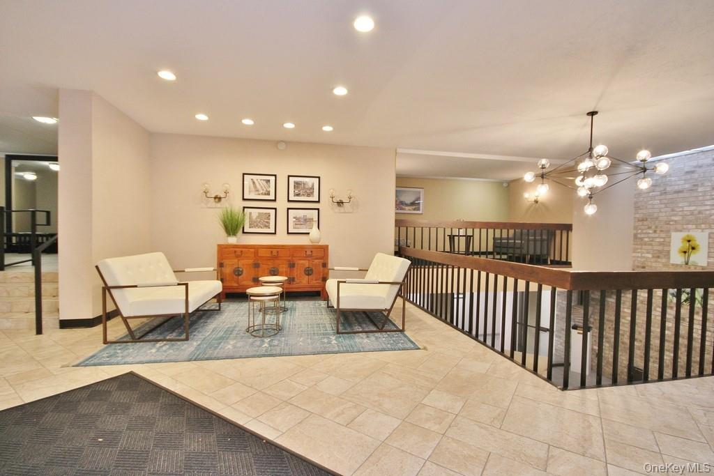 30 Greenridge Avenue # 3G, White Plains, NY 10605