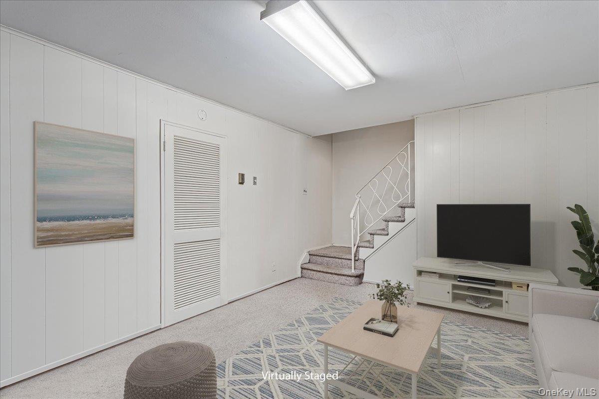 17-09 215 Street # TH45, Bayside, NY 11360