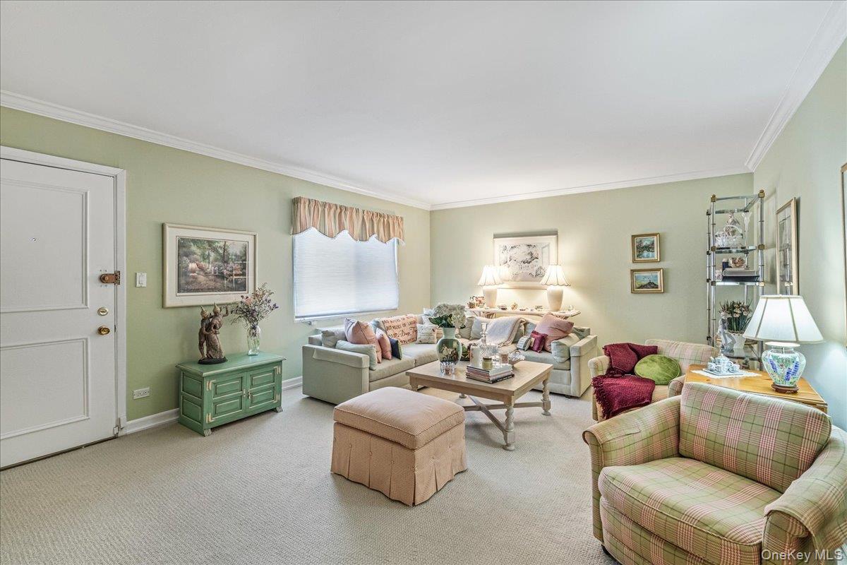 17-09 215 Street # TH45, Bayside, NY 11360