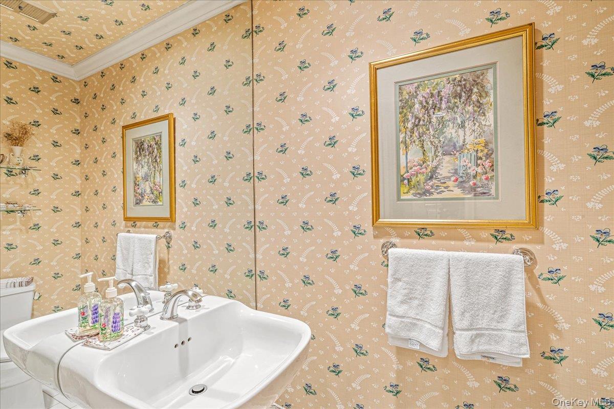 17-09 215 Street # TH45, Bayside, NY 11360