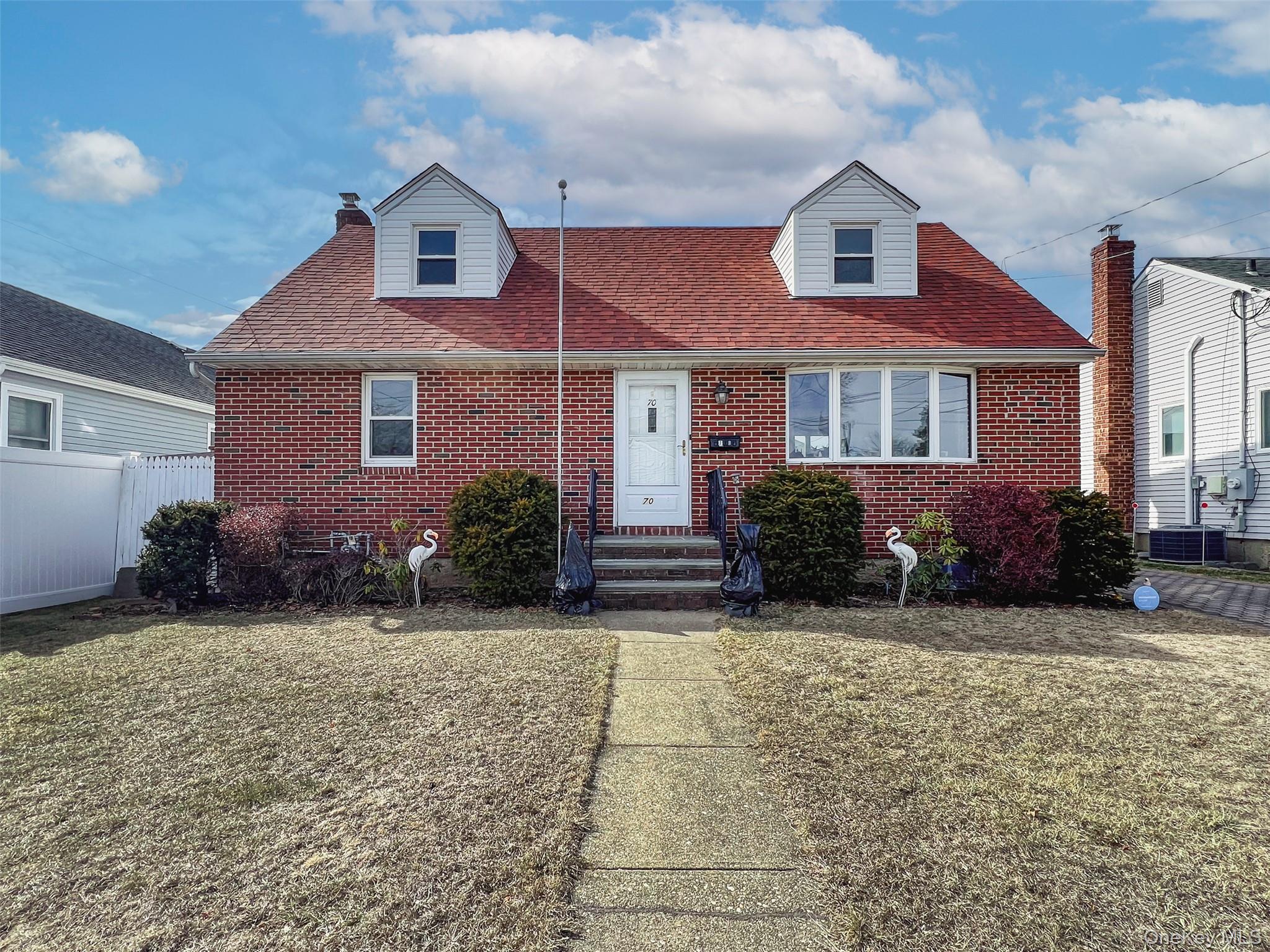 70 Bruce Avenue, Hicksville, NY 11801