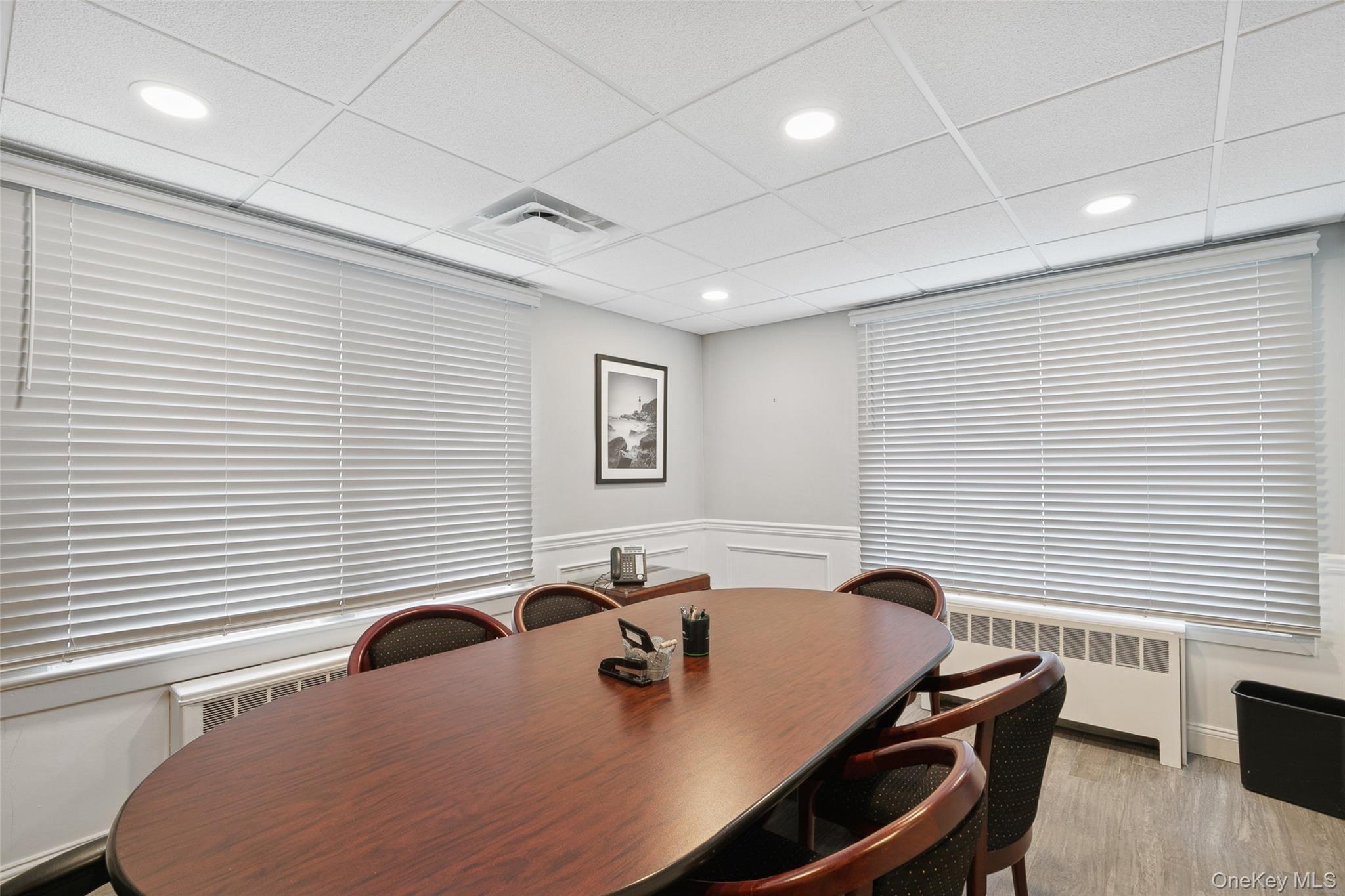 12 Manor Road, Smithtown, NY 11787