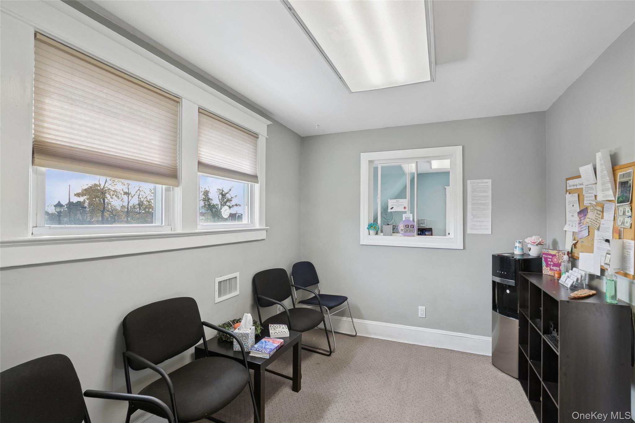 12 Manor Road, Smithtown, NY 11787