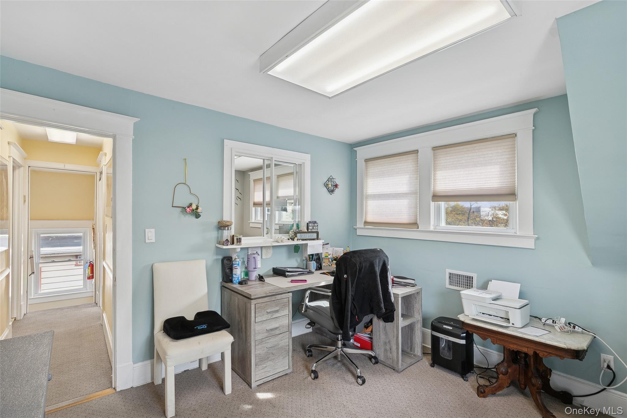 12 Manor Road, Smithtown, NY 11787