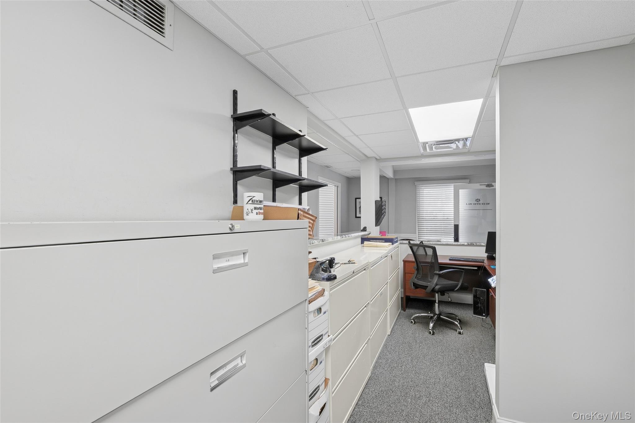 12 Manor Road, Smithtown, NY 11787