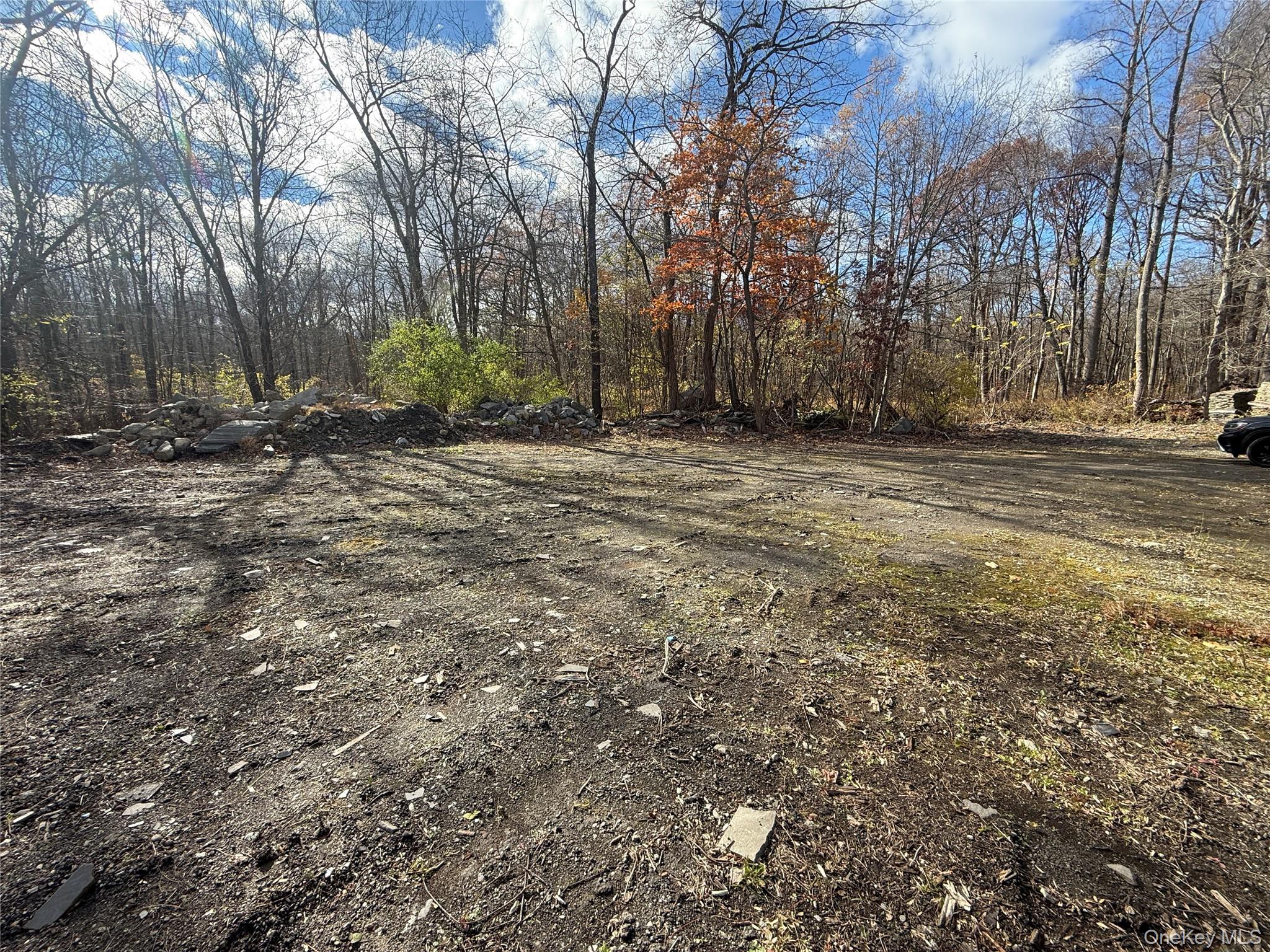 16 Ernest Lane, Mahopac, NY 10541