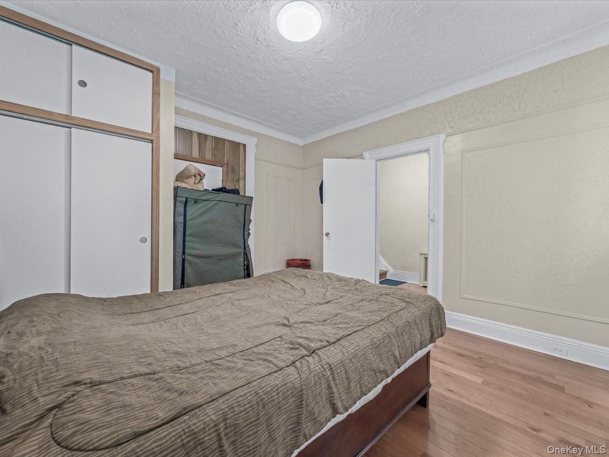 225 Hale Avenue # HSE, Brooklyn, NY 11208