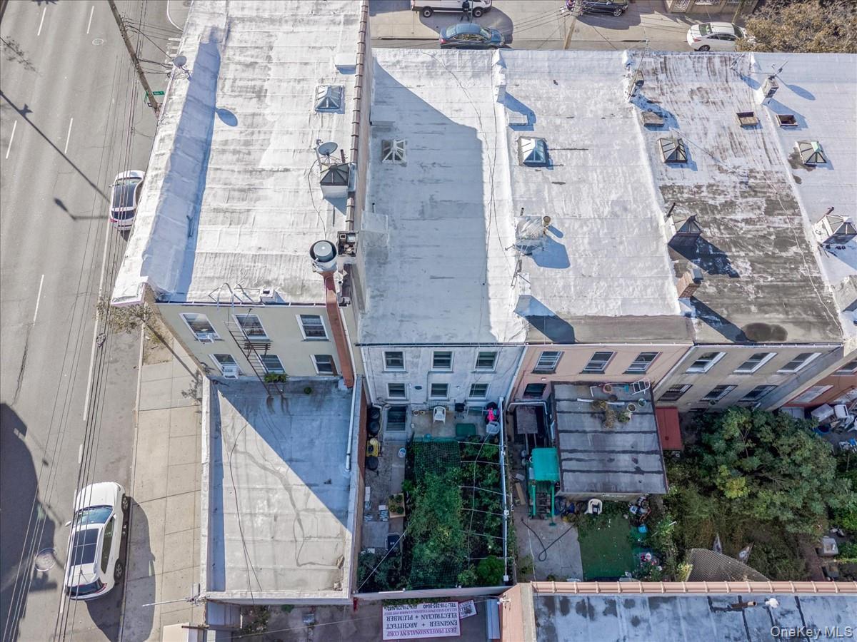 225 Hale Avenue # HSE, Brooklyn, NY 11208