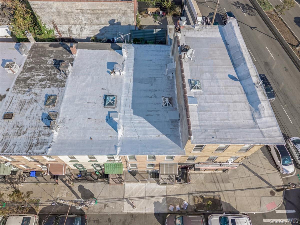 225 Hale Avenue # HSE, Brooklyn, NY 11208